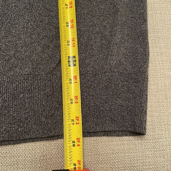 NWT $69 BANANA Republic Luxury Blend Pullover Sweater Heather Gray with Cashmere - Picture 9 of 15